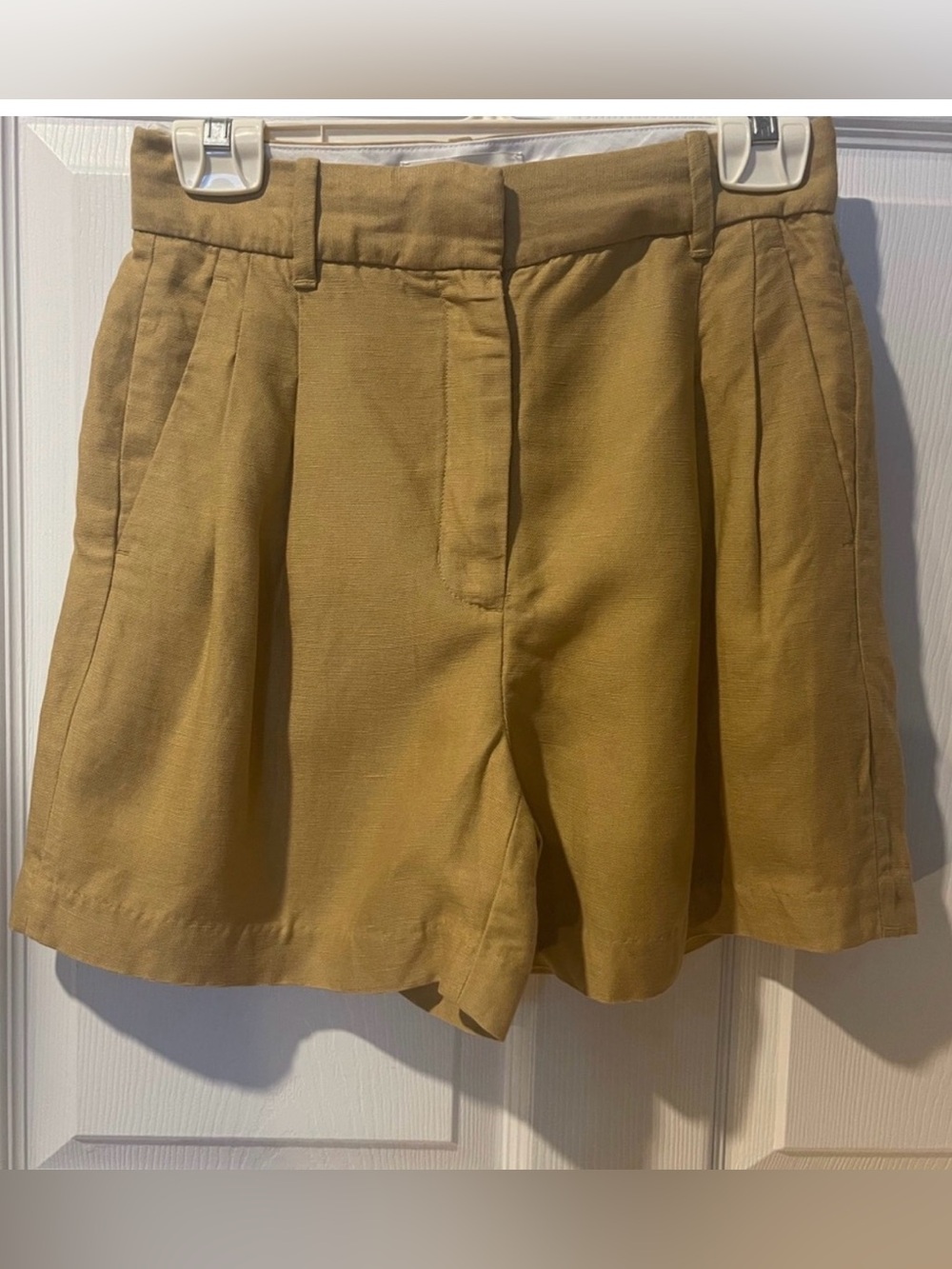 Wilfred Pleated High-Rise Shorts in Mustard